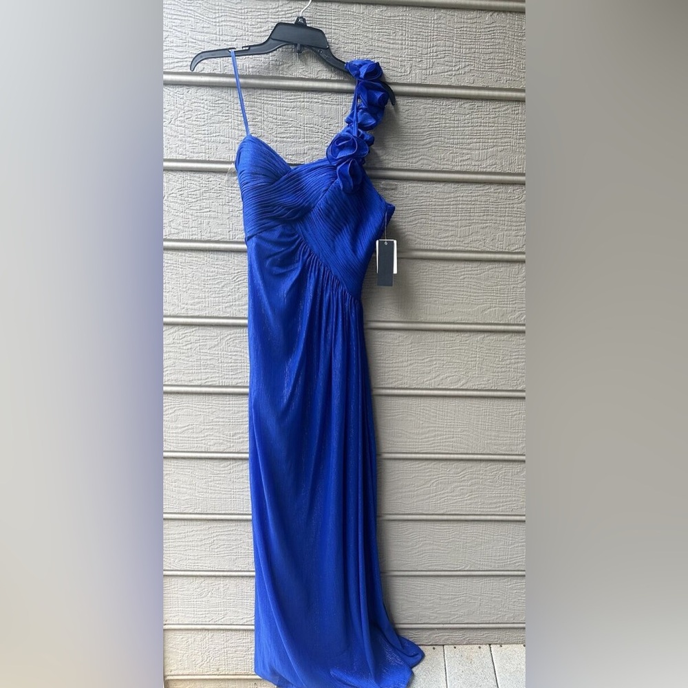 NWT Aqua Navy Shimmer Gown Size 0